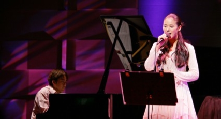 Su iTunes le sigle di Fragile - Sayonara Tsuki no Haikyo