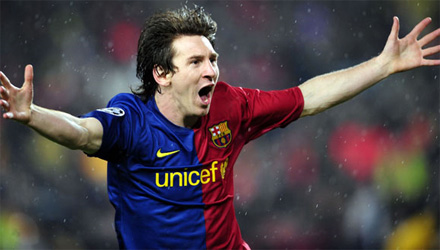 Il nuovo DLC gratuito per PES 2010 introduce anche gli scarpini di Lionel Messi