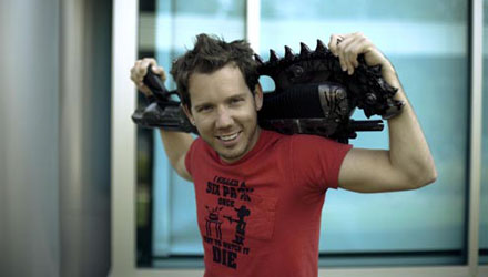 Bleszinski: in Gears of War 3 non ci sarà alcun supporto a Kinect