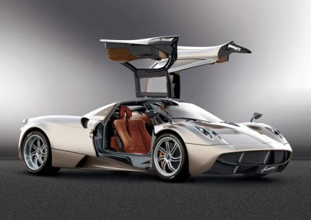 Shift 2: Unleashed slitta di una settimana, ma guadagna la Pagani Huayra