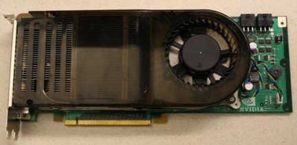 GeForce 8800 con acceleratore fisico