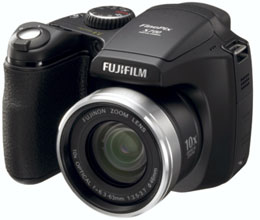 Fuji FinePix S5700, l'evoluzione della 5600 torna indietro...