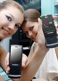 LG Shine Titanium Black: lo Shine diventa più scuro