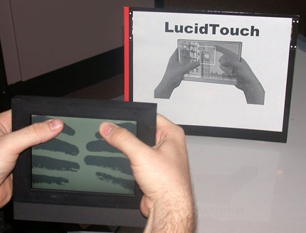 Microsoft ancora sui touchscreen: dopo Surface arriva LucidTouch