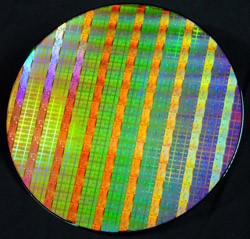 Inaugurata la Fab 32 di Intel