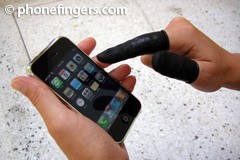 Trattare l'iPhone con i guanti