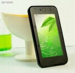 Onda VX767, display widescreen e supporto per numerosi formati