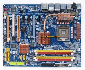 Gigabyte prima ai blocchi di partenza con P45