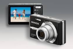 Minox DC 8011, semplicità e buon design