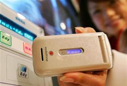 Nel 2012 il pagamento con il cellulare sarà normale