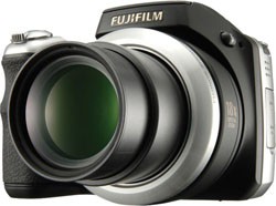 Fujifilm FinePix S8100fd: una bridge da 10 Megapixel