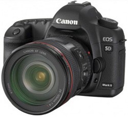 Canon EOS 5D Mark II, nuova reflex di fascia alta