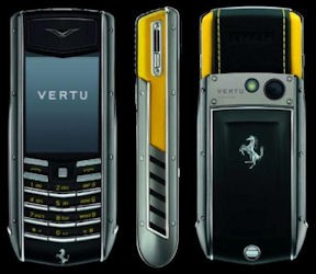 Vertu presenta il cellulare targato Ferrari