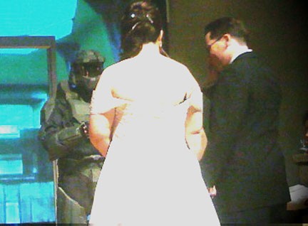 Coppietta americana si fa sposare da Master Chief!