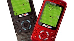 Sony Ericsson scende in campo con l'F305 FIFA 09 Edition