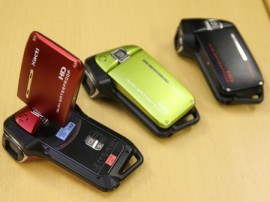 Sanyo Xacti DMX-CA9 e DMX-WH1: videocamere waterproof