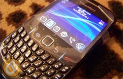 Prime immagini per il BlackBerry Curve 8520 