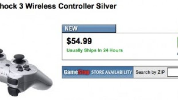 Dualshock 3 di colorazione silver disponibile in USA