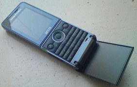 Sony Ericsson Twiggy, rivisitato il form factor flip