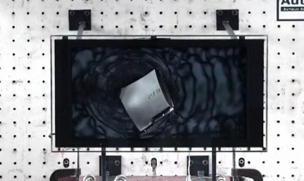 Vedo la gente pazza: Sony lancia una PS3 Slim in una TV Bravia per pubblicità