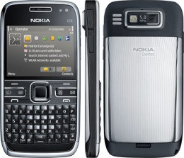 Arriva nei negozi il Nokia E72