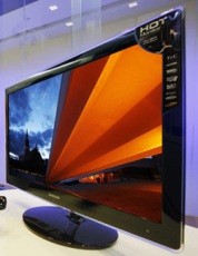 Samsung P2770HD, un monitor ad alta definizione per tutti