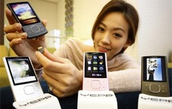 Samsung YP-R0: lettore multimediale con display LCD da 2,6