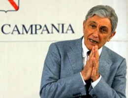 Bassolino sottolinea il ruolo della banda larga: 