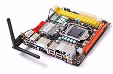 Mini-ITX per CPU Core i3/i5 da Zotac