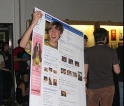 Tutti sinceri su Facebook?