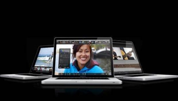 Spacchettamento del nuovo MacBook Pro 15