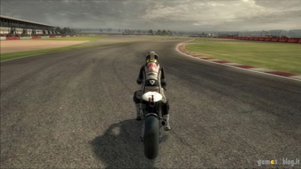 MotoGP 09/10: nuove immagini del DLC di Silverstone