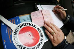 AGCOM infligge 620 mila euro di multa agli operatori