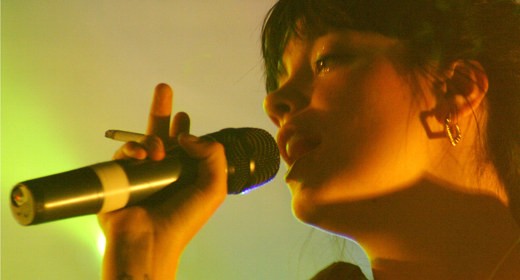 Lily Allen contro Apple per un notebook violato