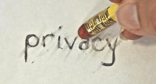 Facebook, i gruppi non tutelano la privacy