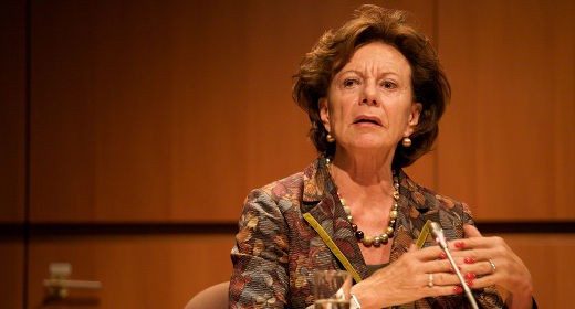 Neelie Kroes: bastone e carota agli incumbent