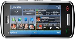 Nokia C6-01 con display AMOLED e fotocamera da 8 MP