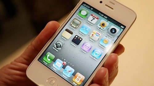 iPhone 4 bianco confermato in primavera