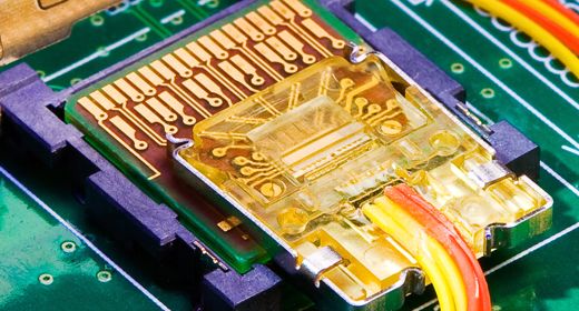 Apple, sorpresa LightPeak?