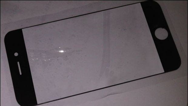 iPhone 5: la foto di un componente conferma lo schermo da 4 pollici?