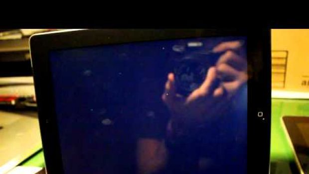 iPad 2: riscontrati i primi difetti al display