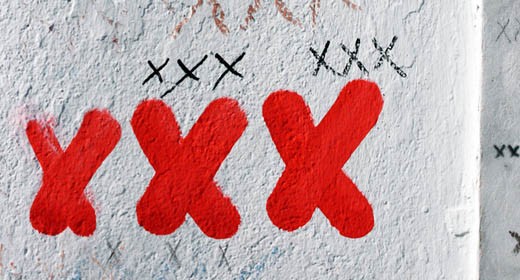 L'industria del porno contro i domini .XXX