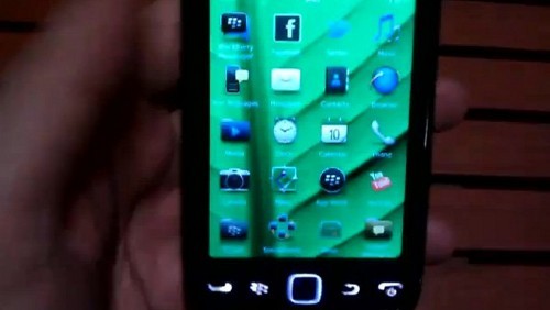 BlackBerry Torch 9860 debutta in video