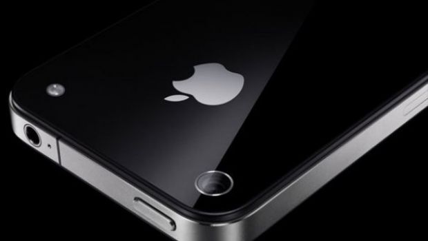 Gli obiettivi dell'iPhone 5 verranno consengati in autunno?