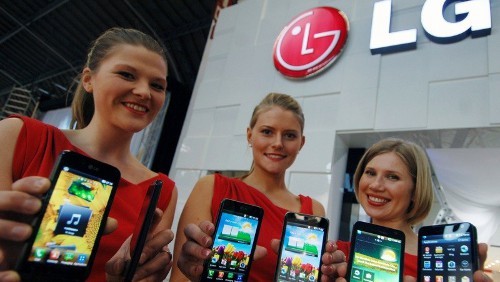 LG Optimus 3D: Gingerbread trasformerà i giochi in 3D