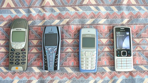 Telefonini: Nokia è ancora leader