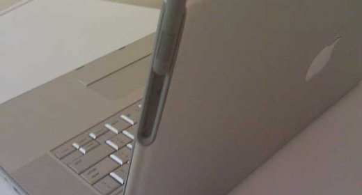 MacBook Pro 3G su eBay, Apple lo rivuole indietro