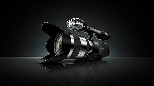Sony presenta la nuova Handycam NEX-VG20E