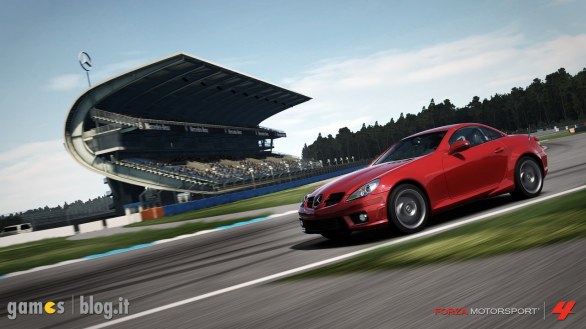 [GamesCom 2011] Forza Motorsport 4: immagini e video dal circuito di Hockenheim