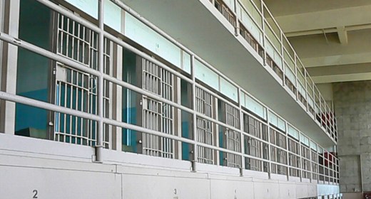 Per evadere non serve la lima: basta un cracker